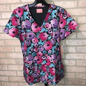 NWT Zavate Ava Therese “Bold Statment” floral print short sleeve scrub top